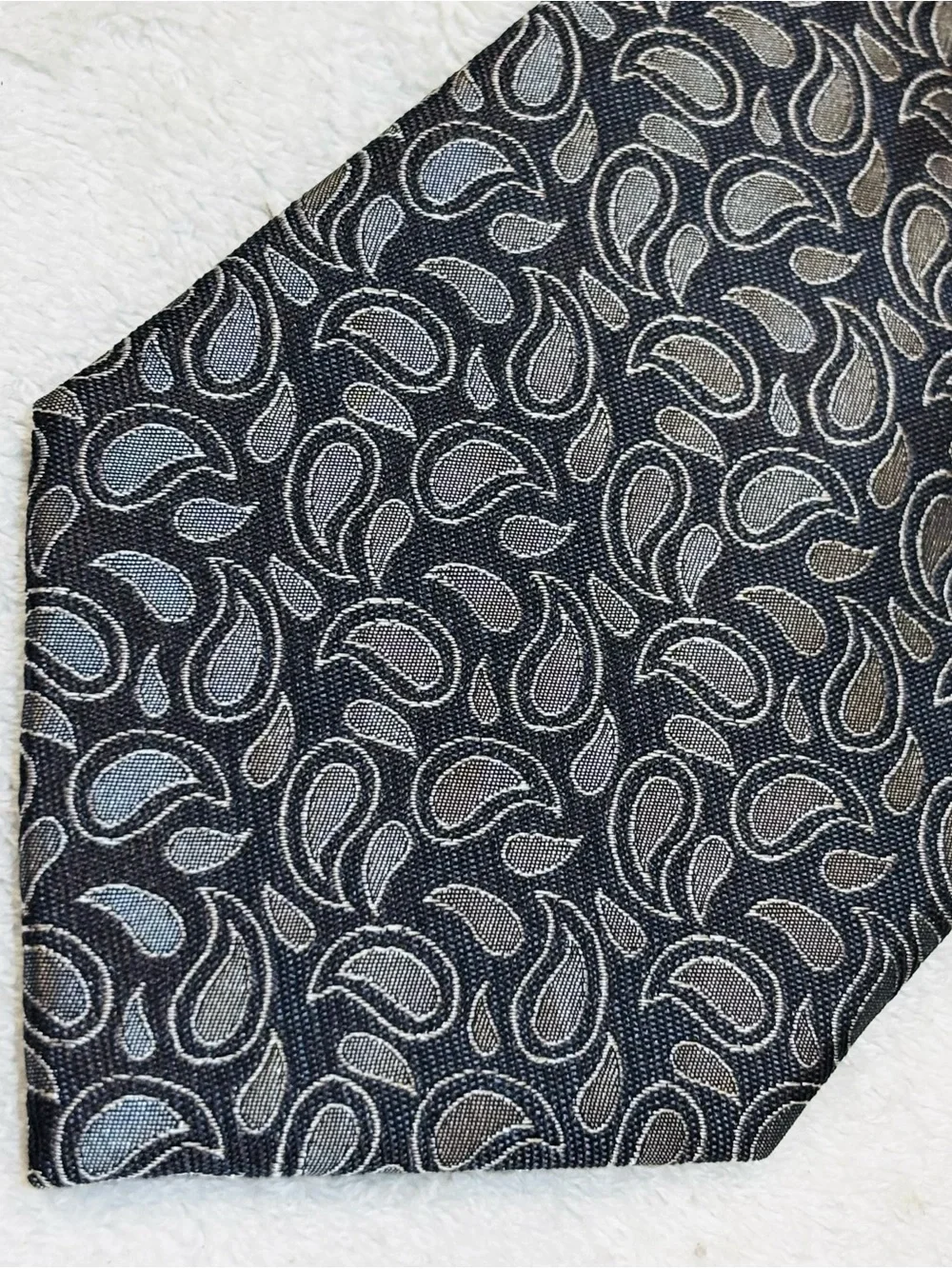 Brand New High Quality Seven Fold Designer Tie By Paul Malone / Palm Beach